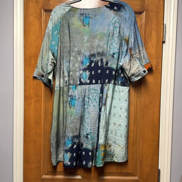 High Low Tunic by Local Artist - Large - Picture 5 of 6